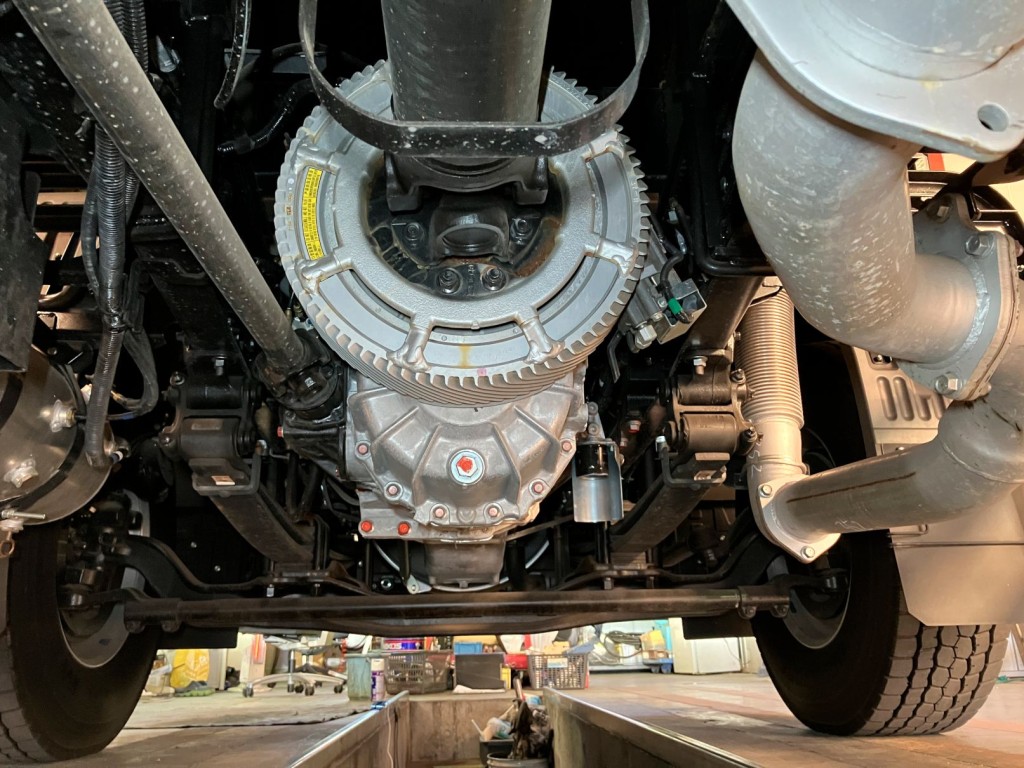 電磁リターダー付きです。|日野 プロフィア 2DG-FS1AHEの写真25