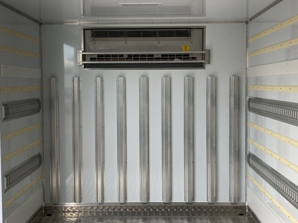 三菱 ファイター 2KG-FK65F(2WD)の写真19