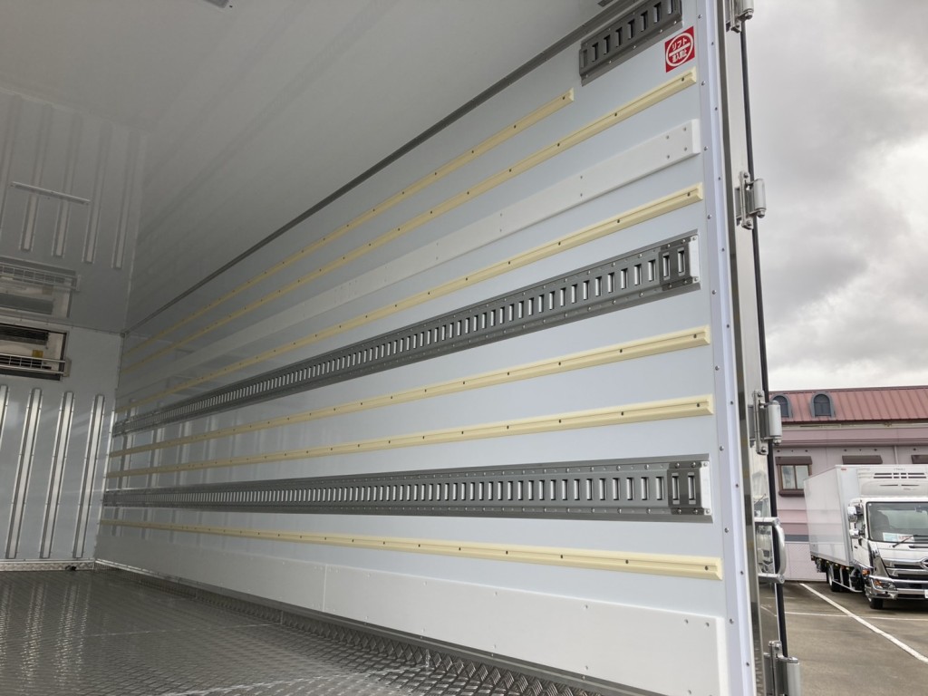 三菱 ファイター 2KG-FK65F(2WD)の写真23