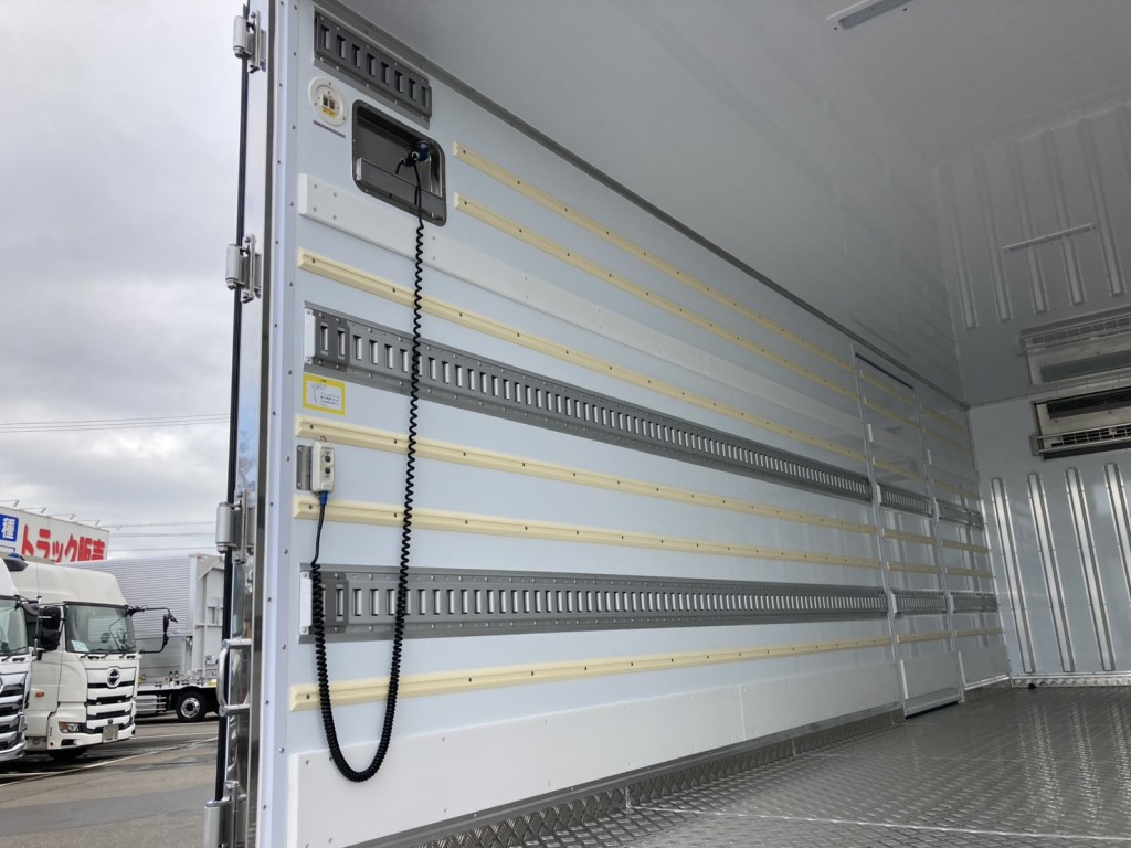 三菱 ファイター 2KG-FK65F(2WD)の写真24