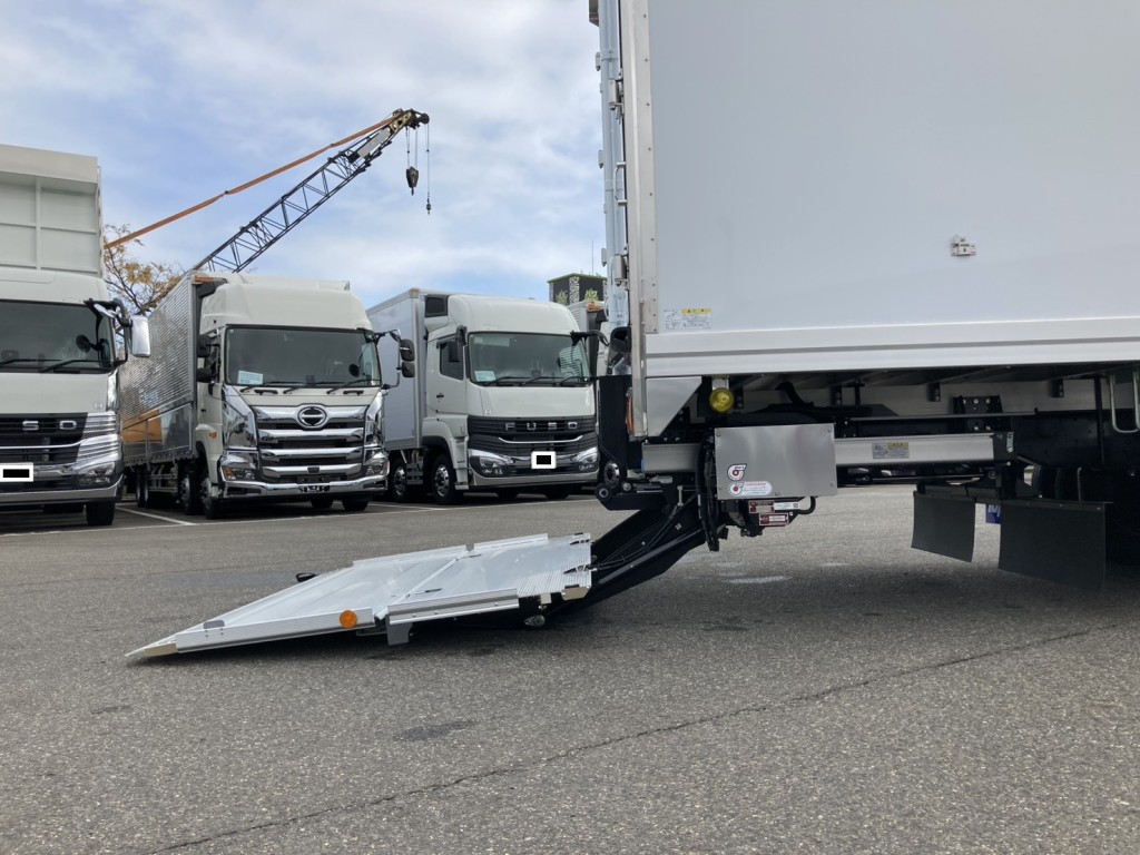 ゲートを接地した状態です。|三菱 ファイター 2KG-FK65F(2WD)の写真28