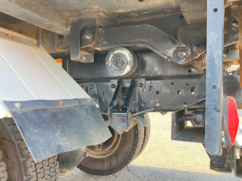 シャシの状態です。|いすゞ フォワード TKG-FRR90S1(2WD)の写真6