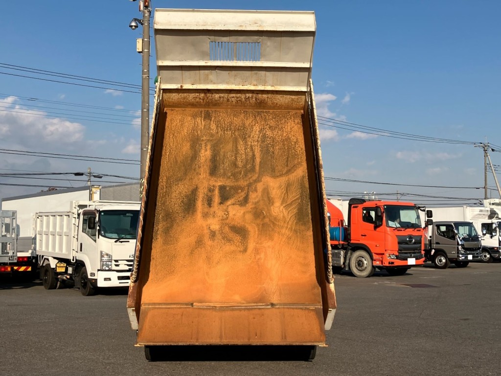 荷台全体の状態です。|いすゞ フォワード TKG-FRR90S1(2WD)の写真7