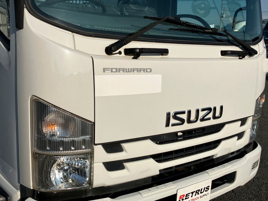 フロントパネルに看板消し塗装跡があります。|いすゞ フォワード TKG-FRR90S1(2WD)の写真29