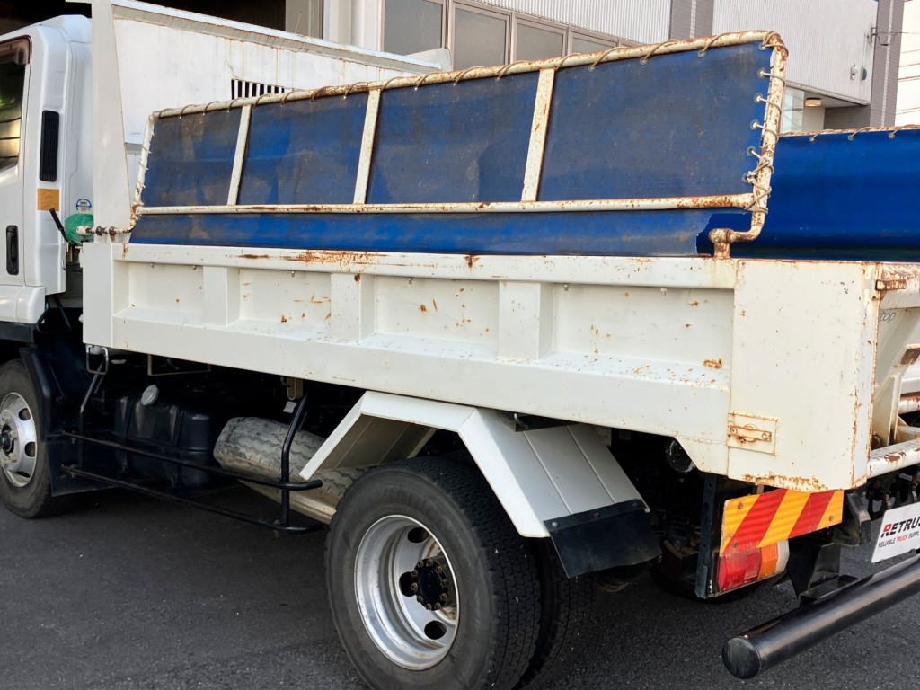 助手席側ボデー側面の状態です。キズ・サビ・凹凸・シートアームにキズサビがあります|いすゞ フォワード TKG-FRR90S1(2WD)の写真43