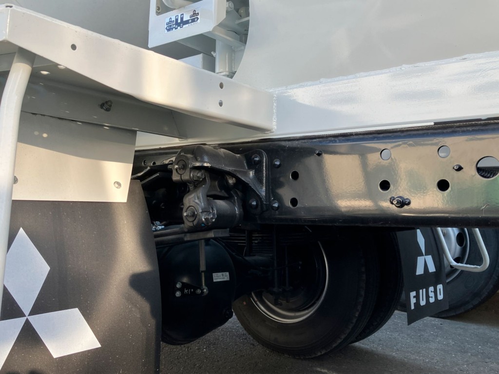 シャシの状態です。|三菱 ファイター 2KG-FK72F(2WD)の写真5