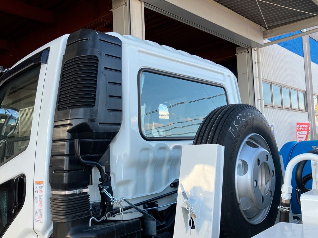 キャブバックの状態です。|三菱 ファイター 2KG-FK72F(2WD)の写真36