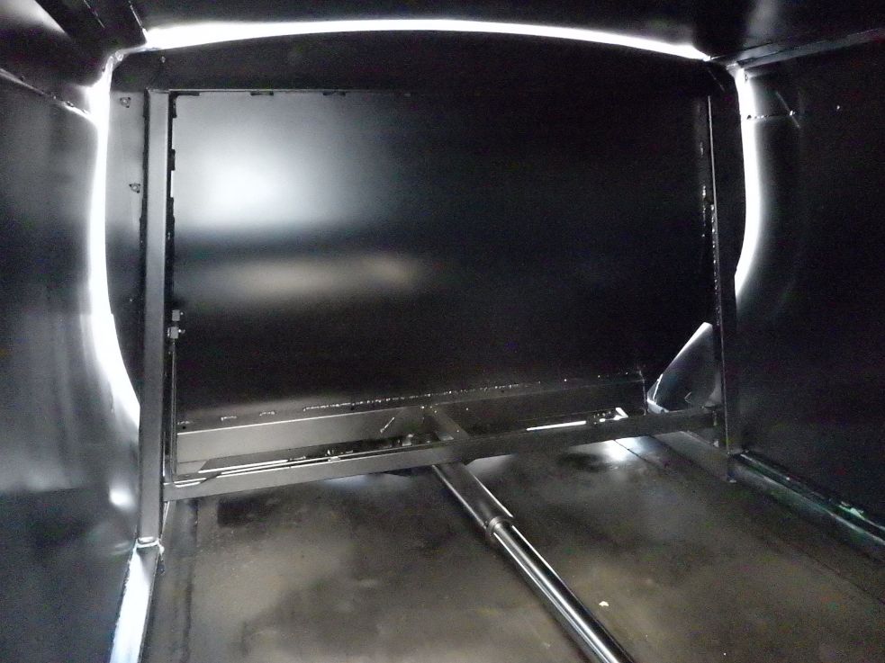 シリンダー及び排出板裏側の状態です。|日野 デュトロ 2KG-XZU600F(2WD)の写真11