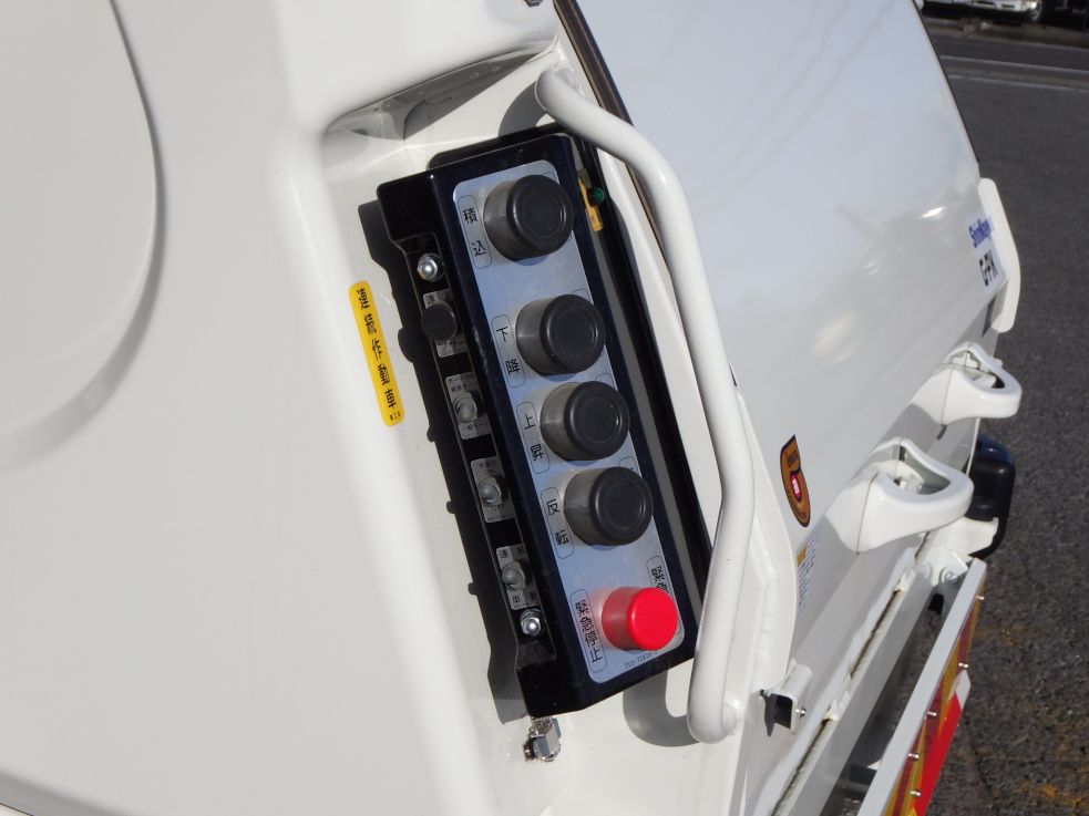 上物の操作スイッチです。（連続⇔単独切り替えスイッチ付です）|日野 デュトロ 2KG-XZU600F(2WD)の写真14
