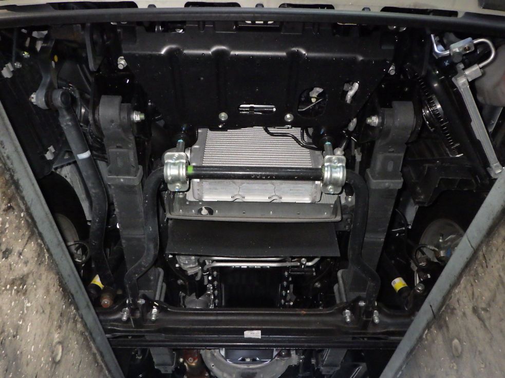 ボディー下周りの状態です。|日野 デュトロ 2KG-XZU600F(2WD)の写真28