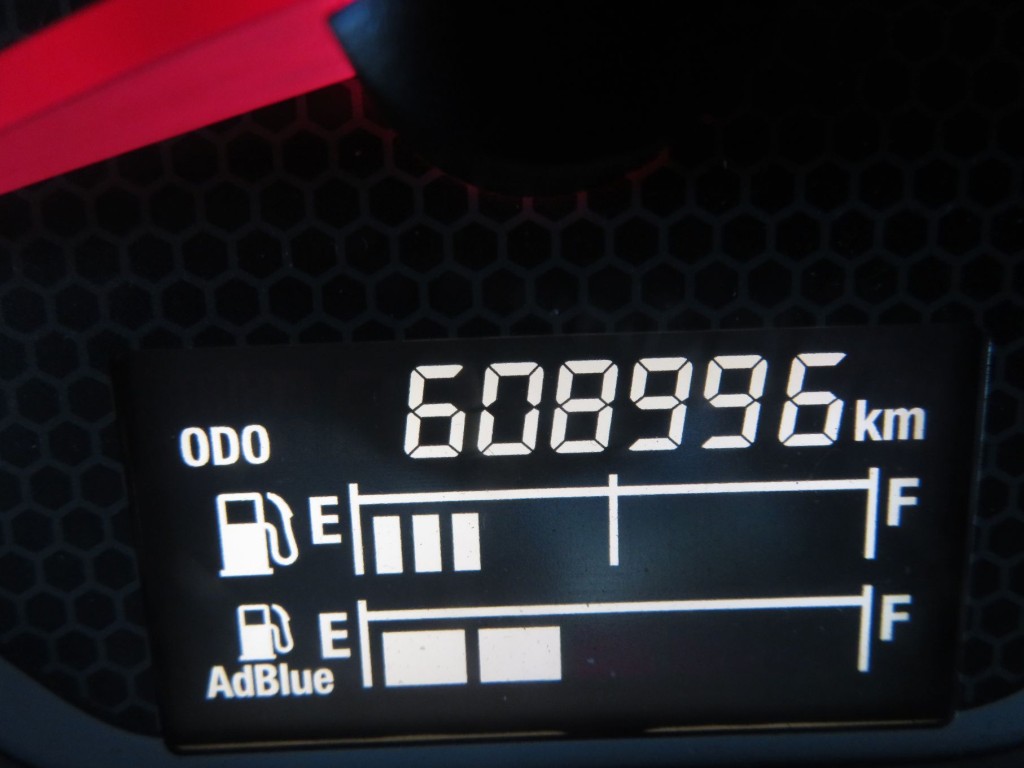 いすゞ ギガ 2PG-CYJ77Cの写真23