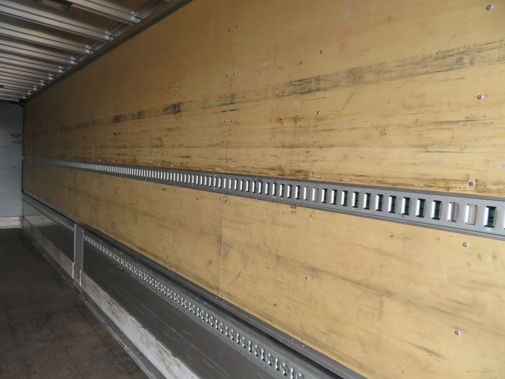 いすゞ ギガ 2PG-CYJ77Cの写真40