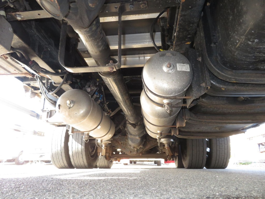 下廻りの状態です。|いすゞ ギガ 2PG-CYJ77Cの写真43