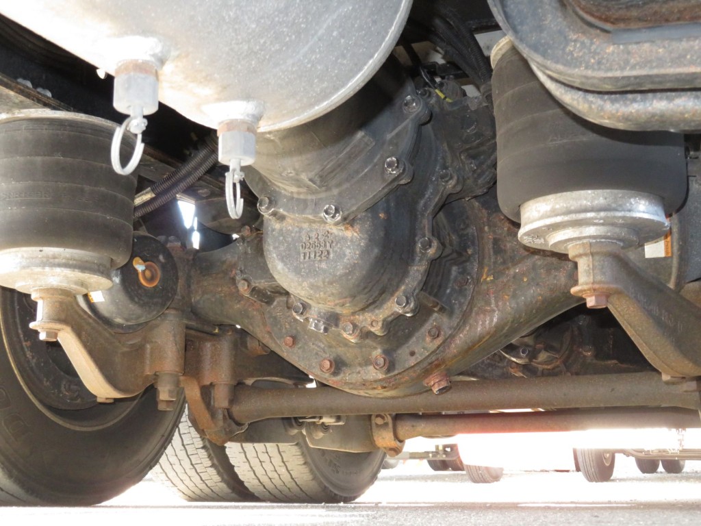 デフ廻りの状態です。|いすゞ ギガ 2PG-CYJ77Cの写真44