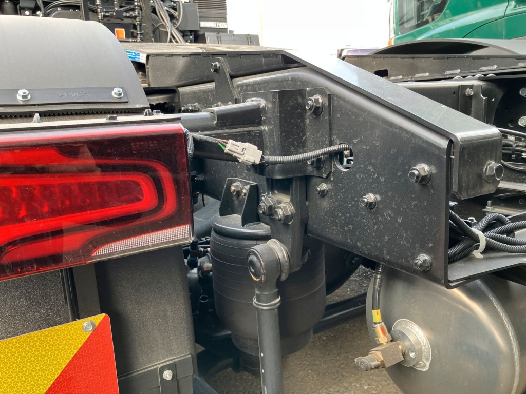 シャシの状態です。|三菱 スーパーグレート 2RG-FP84VDRの写真7