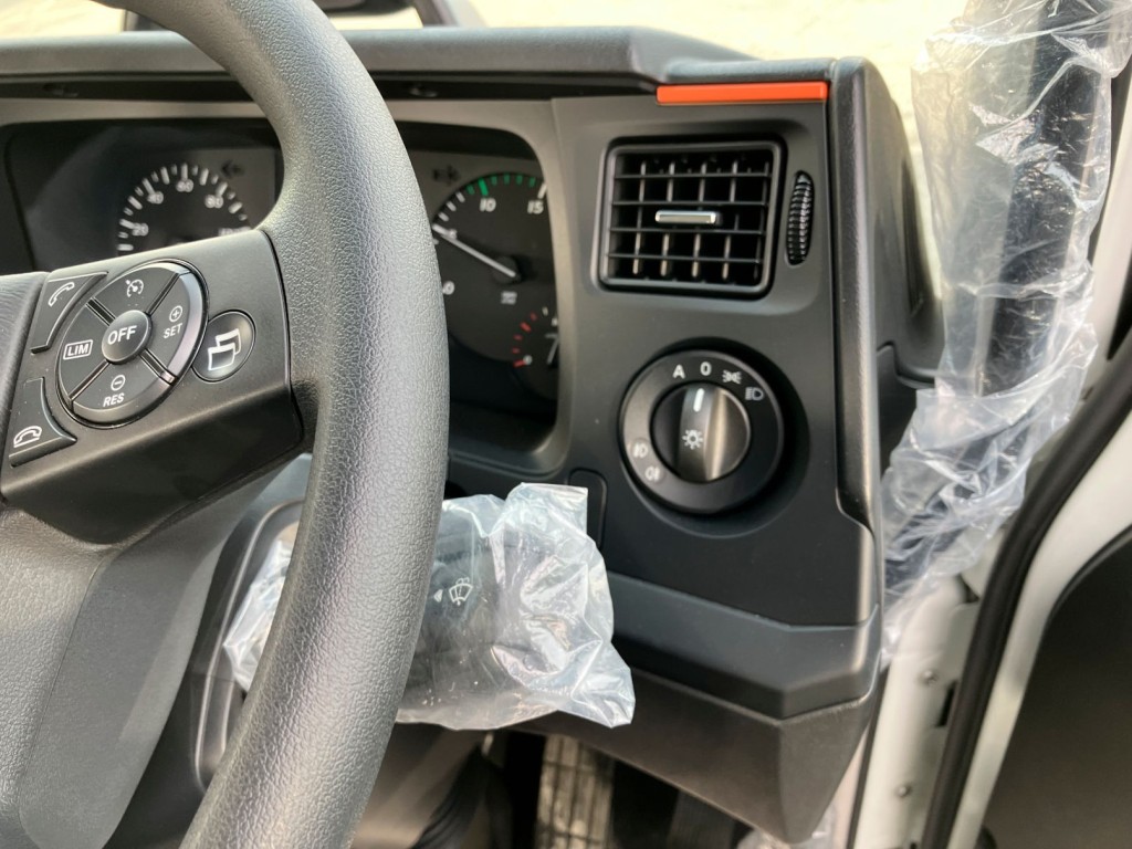 スイッチ類です。|三菱 スーパーグレート 2RG-FP84VDRの写真26