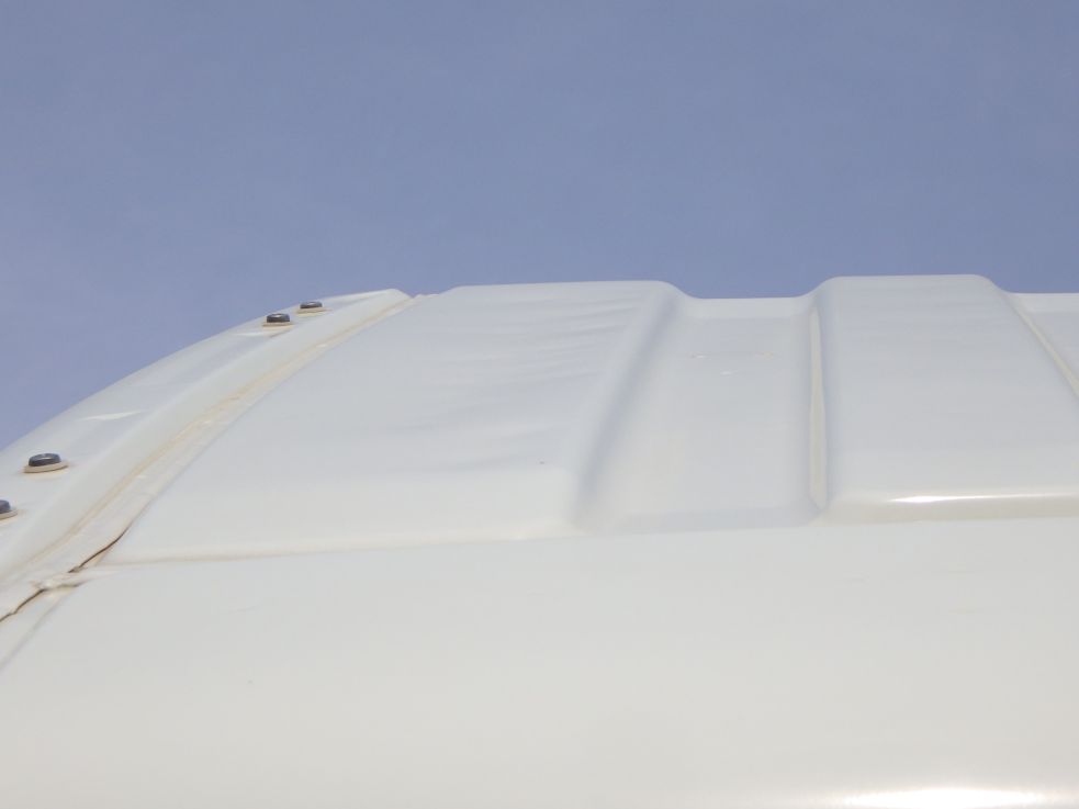 ルーフにヘコミがあります。|三菱 スーパーグレート 2PG-FV70HYの写真29