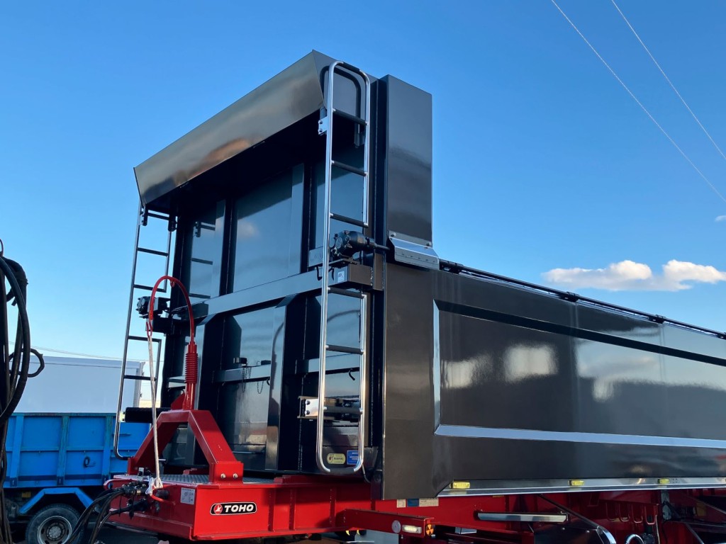 ボデーハシゴはステンレス製です。|東邦  TF36H2C3改の写真17