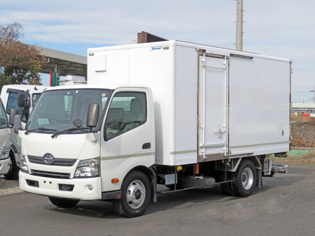 日野 デュトロ TKG-XZU710M(2WD)の写真1