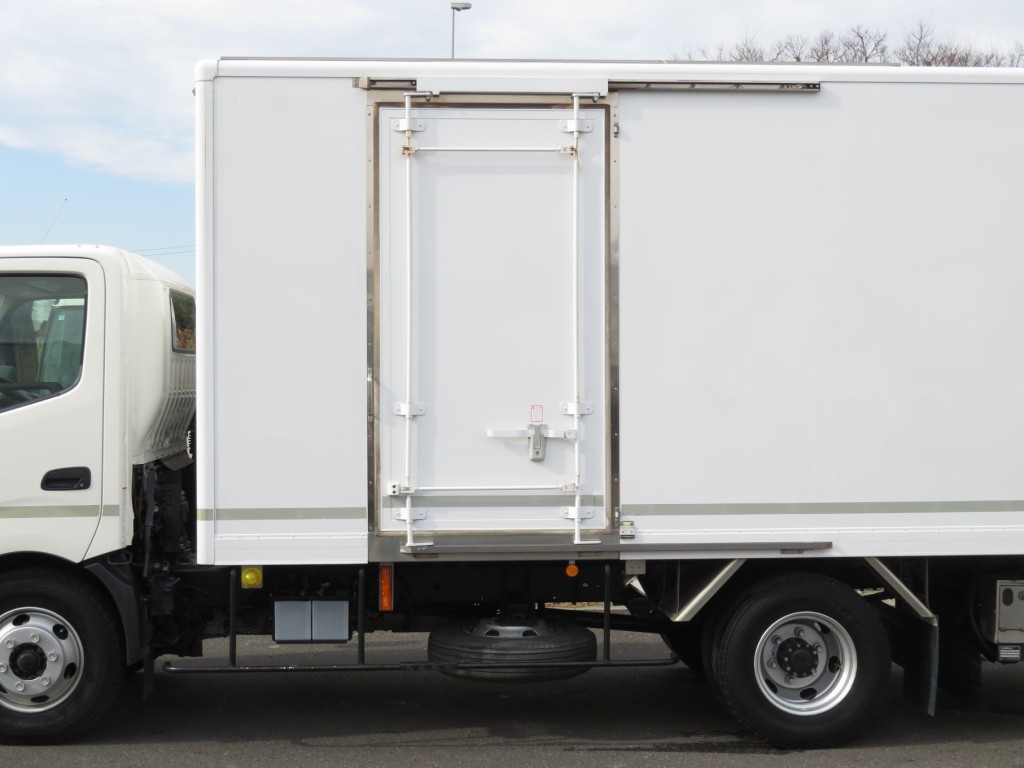 日野 デュトロ TKG-XZU710M(2WD)の写真7