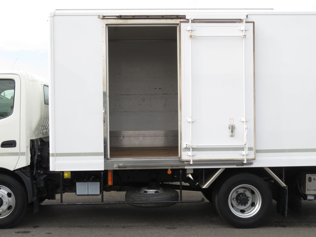 日野 デュトロ TKG-XZU710M(2WD)の写真8