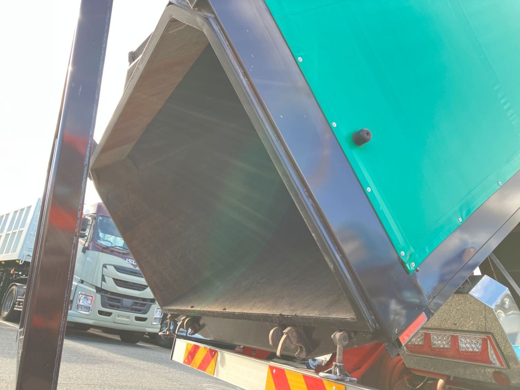 水密パッキン付きです。|日野 プロフィア QPG-FS1APEAの写真16