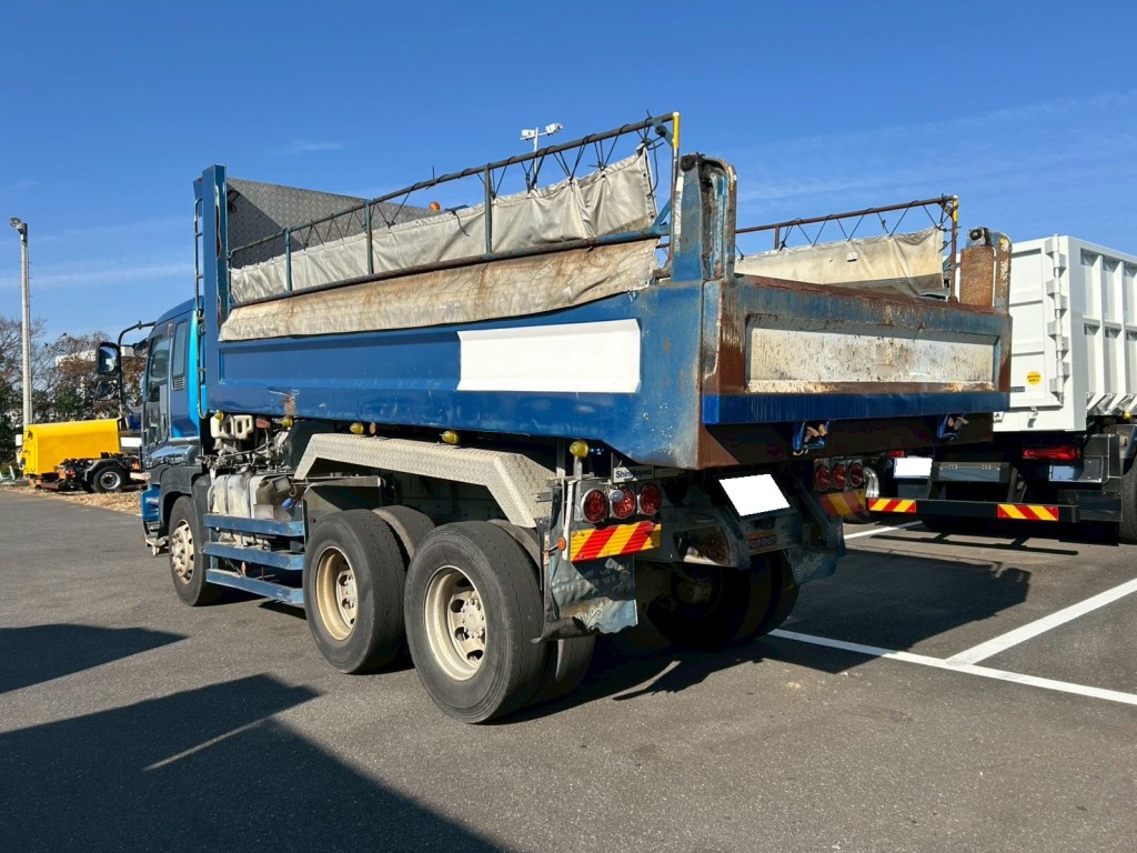 いすゞ ギガ LKG-CXZ77ATの写真3