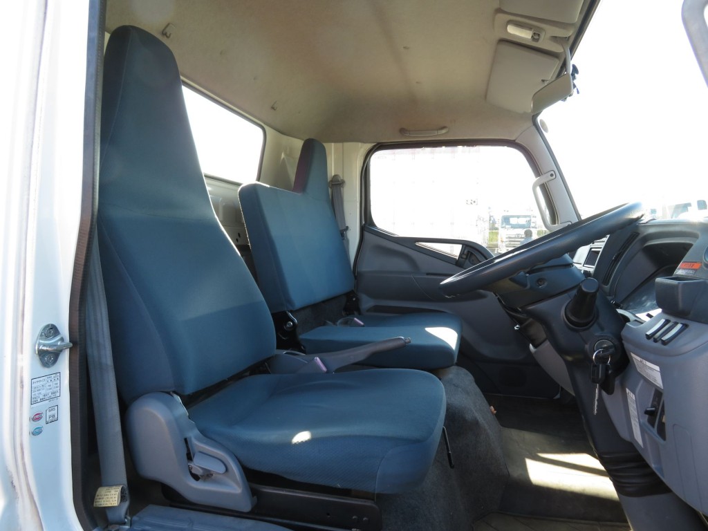三菱 キャンター TKG-FEB90(2WD)の写真6