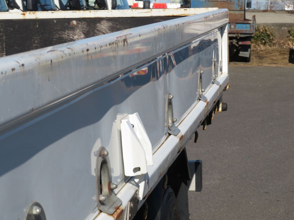 三菱 キャンター TKG-FEB90(2WD)の写真18