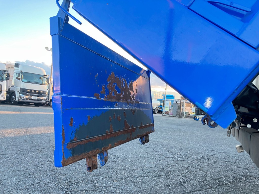 リヤゲート裏側の状態です。|マツダ ダイナ TPG-LJR85AD(2WD)の写真14