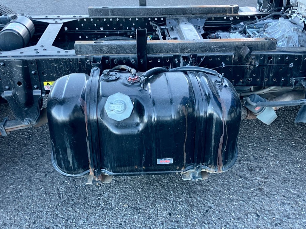 燃料タンクは75Lです。|マツダ ダイナ TPG-LJR85AD(2WD)の写真16