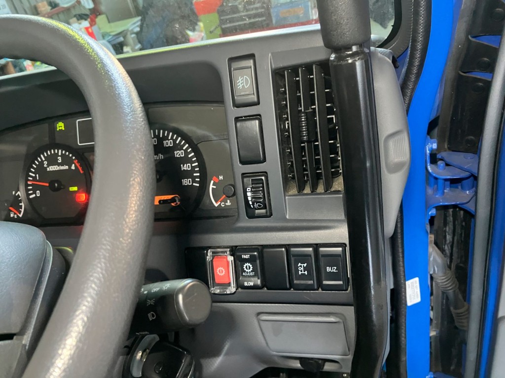 スイッチ類です。|マツダ ダイナ TPG-LJR85AD(2WD)の写真19