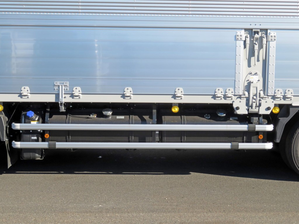 いすゞ ギガ 2PG-CYJ77Dの写真11