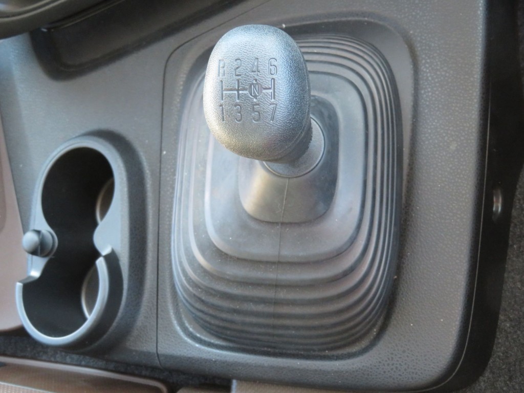 いすゞ ギガ 2PG-CYJ77Dの写真18