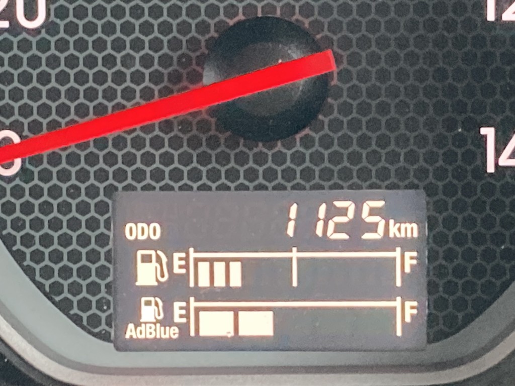 走行メーターです。|いすゞ ギガ 2PG-CYJ77Dの写真19