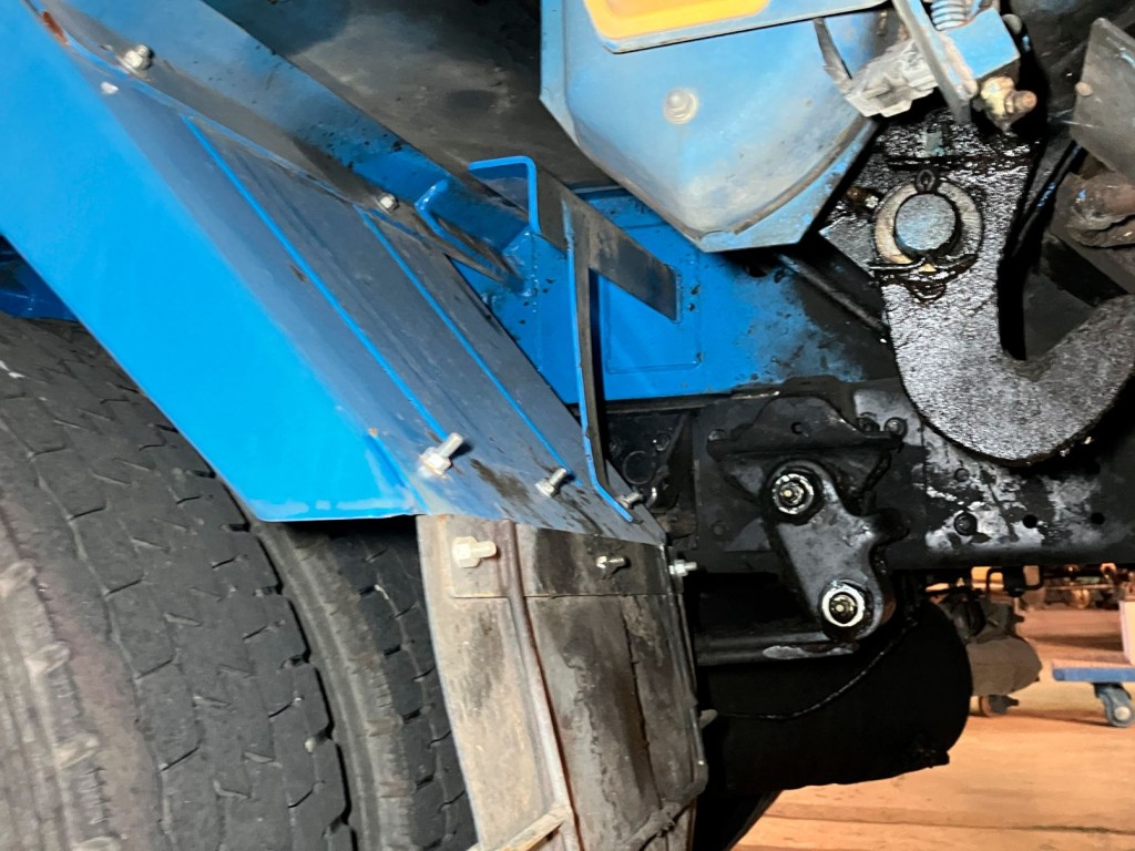 三菱 キャンター 2PG-FEB90(2WD)の写真6