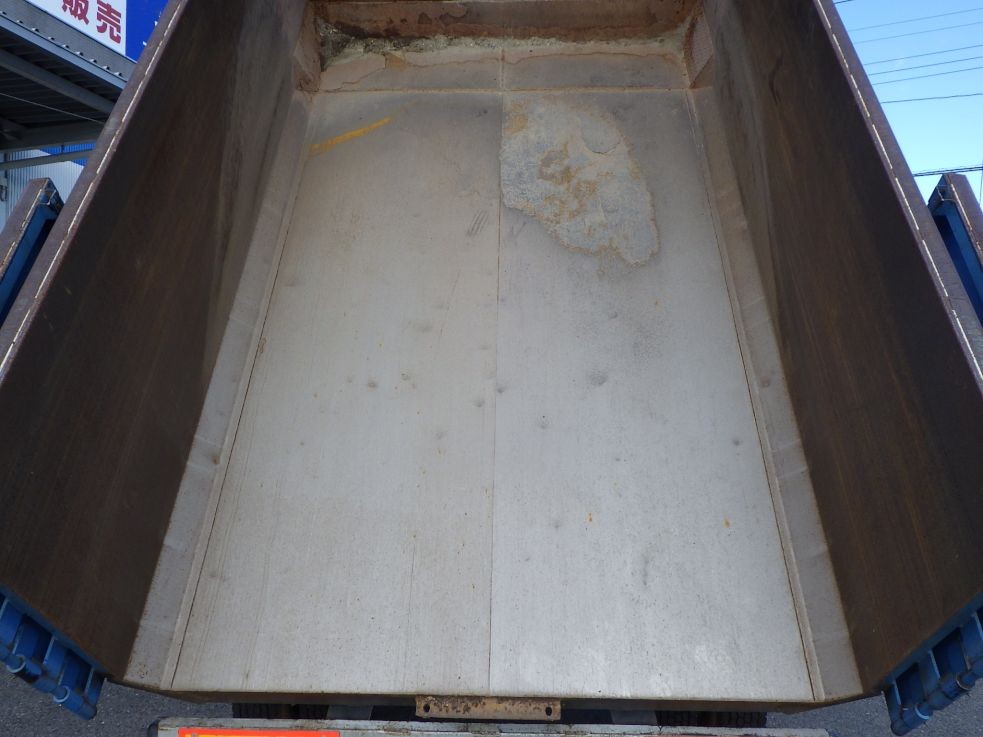 床の状態です。|ニッサンディーゼル コンドル PB-MK36A(2WD)の写真8