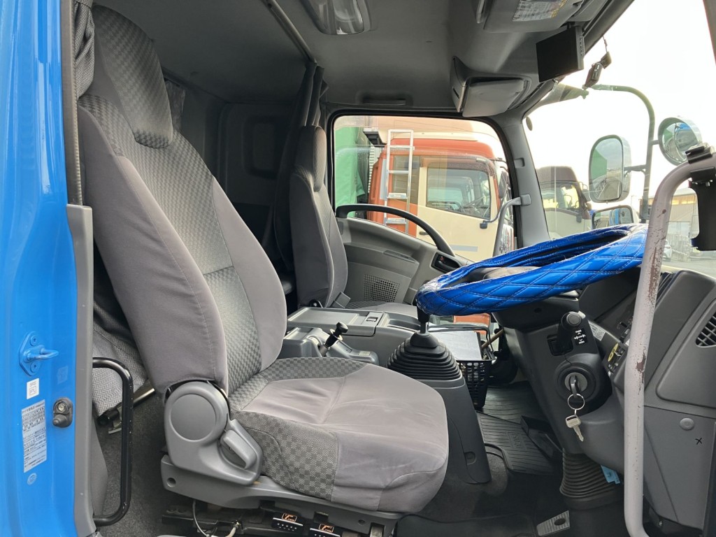 いすゞ フォワード LKG-FTR90S2の写真8