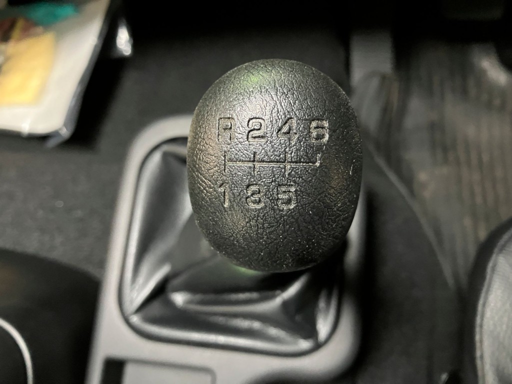 6速マニュアルです。|三菱 ファイター 2KG-FK62F(2WD)の写真18