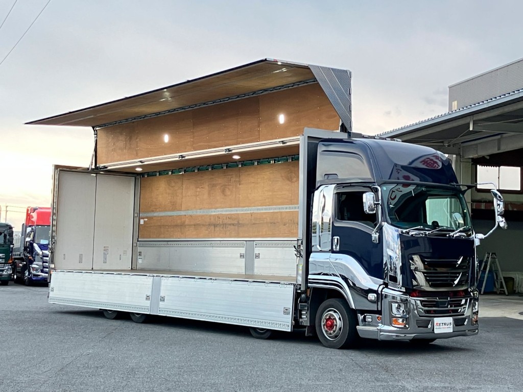 いすゞ ギガ 2PG-CYJ77Cの写真2