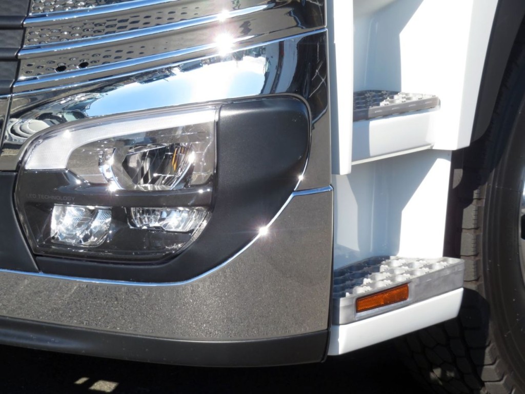 アクティブ・サイドガード・アシスト付きです。|三菱 スーパーグレート 2KG-FV80VYPの写真26