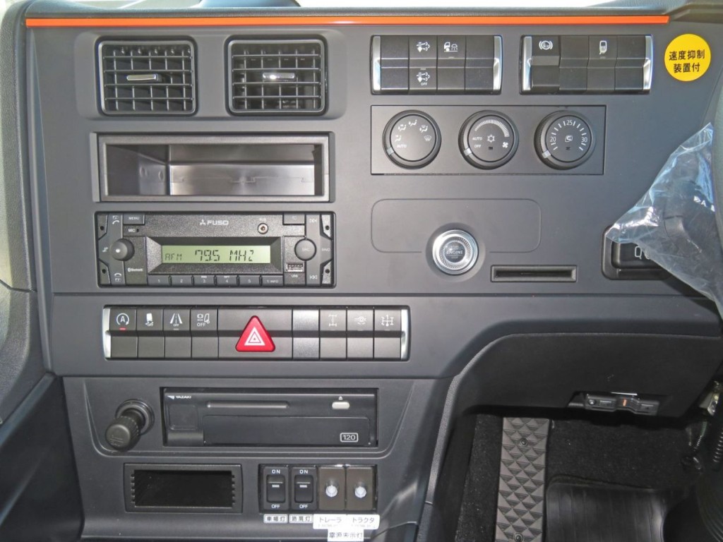 パネル周りの状態です。|三菱 スーパーグレート 2KG-FV80VYPの写真35