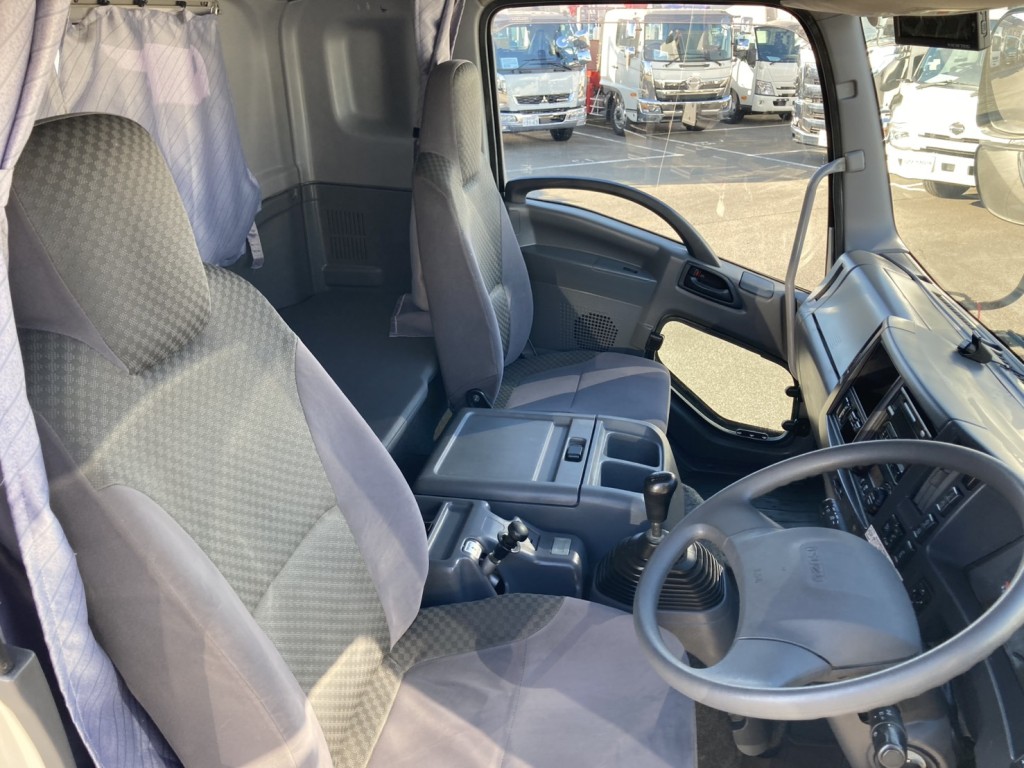 いすゞ フォワード LPG-FTR90S2の写真12