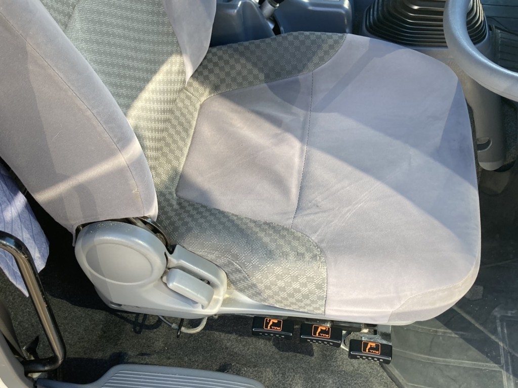 いすゞ フォワード LPG-FTR90S2の写真13