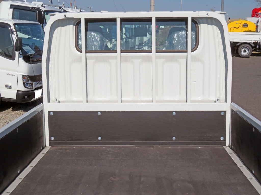 三菱 キャンター 2RG-FBA20(2WD)の写真10
