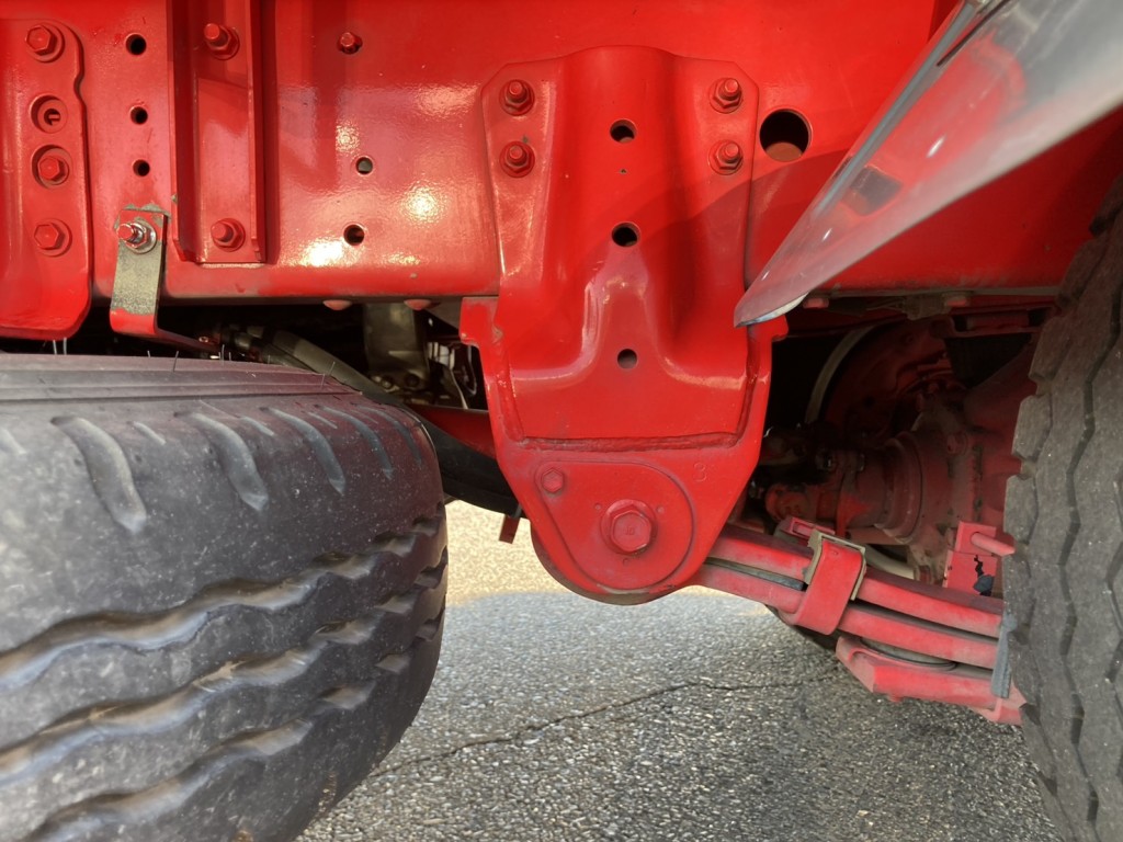 シャーシとスプリングの状態です。|日野 デュトロ 2RG-XZU600T(2WD)の写真5