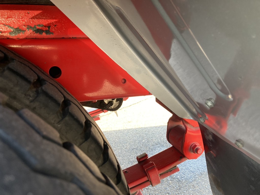 シャーシとスプリングの状態です。|日野 デュトロ 2RG-XZU600T(2WD)の写真6