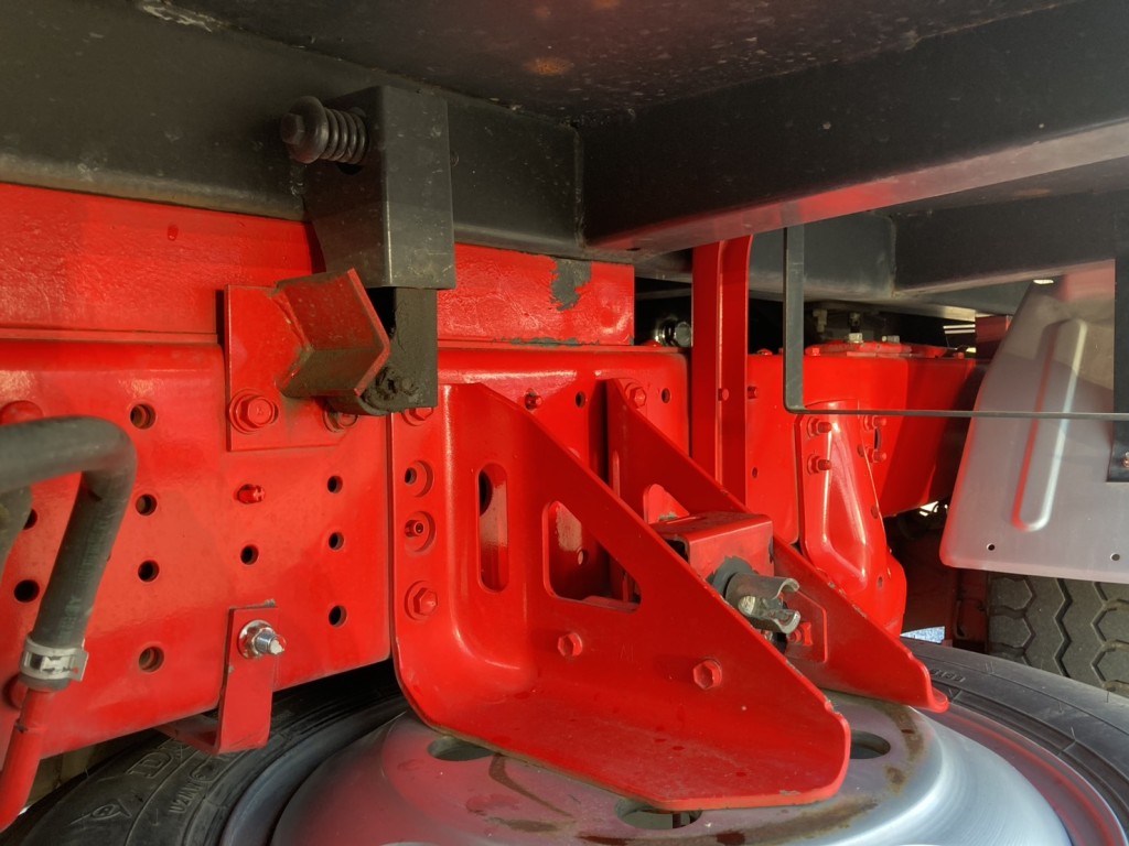 シャーシとネタの状態です。|日野 デュトロ 2RG-XZU600T(2WD)の写真9