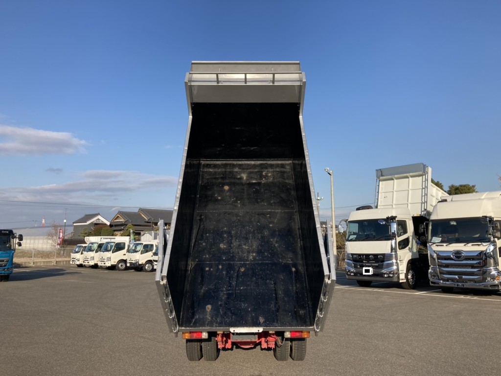 ダンプアップした床面の状態です。|日野 デュトロ 2RG-XZU600T(2WD)の写真14