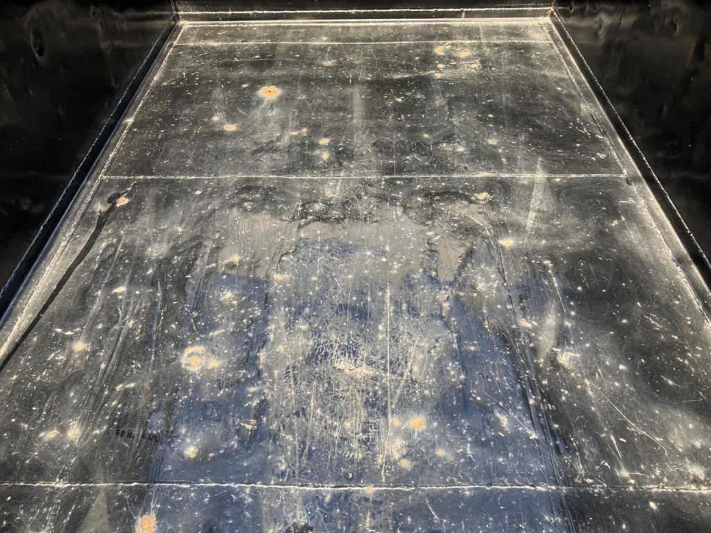 床前方の状態です。|日野 デュトロ 2RG-XZU600T(2WD)の写真18